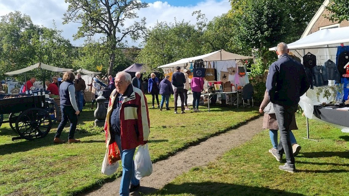 Perenpluk en Stoofperenfeest Ruinerwold